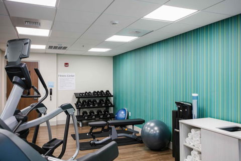 Holiday Inn Express & Suites Oakhurst-Yosemite Park Area - LBG 3