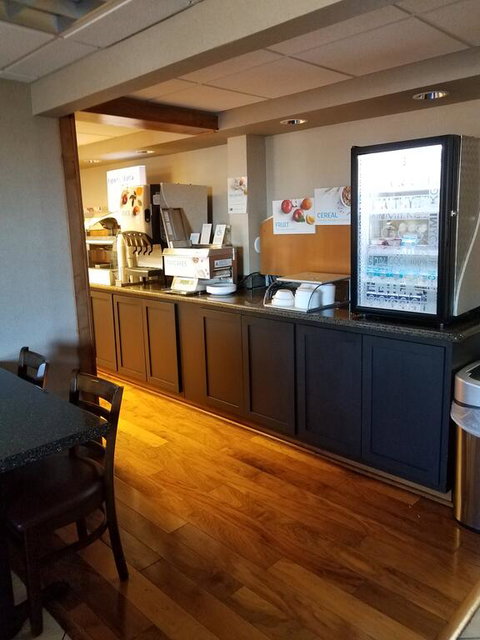 Holiday Inn Express Tucson-Airport - LBG 3