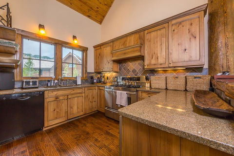 Homestead Cabin 2 - LBG 1