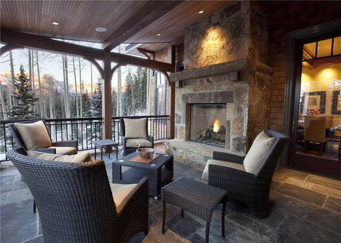 HOOD PARK MANOR - LBG 2