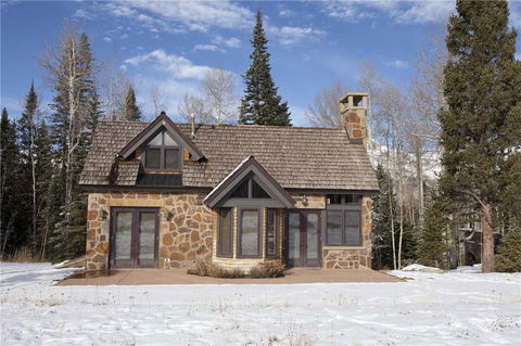 HOOD PARK MANOR - LBG 3