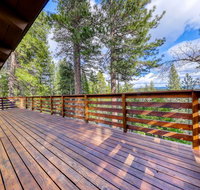 Huckleberry Hideaway