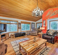 Inviting Arnold Cabin w/ Ping Pong Darts TV