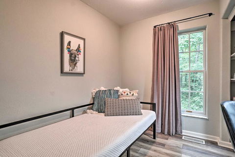 Inviting Home 2 Mins From Mud Creek Waterfall - LBG 2