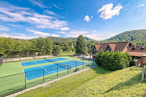 Inviting Home 2 Mins From Mud Creek Waterfall - LBG 1