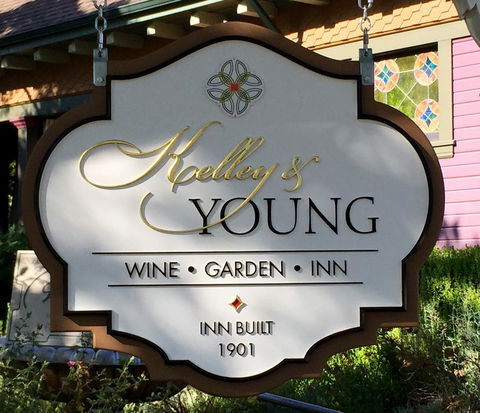 Kelley & Young Wine Garden Inn - LBG 3