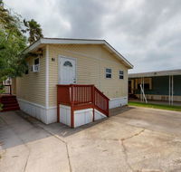 Long Island Village Unit 081