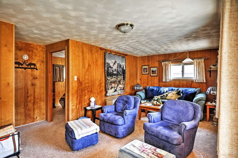 Lovely 2BR South Fork House With Mountain Views! - LBG 3