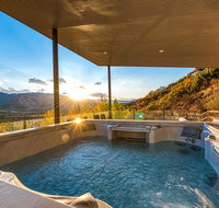 MARFIL 4-Story Away-From-It-All Mountain Top Oasis