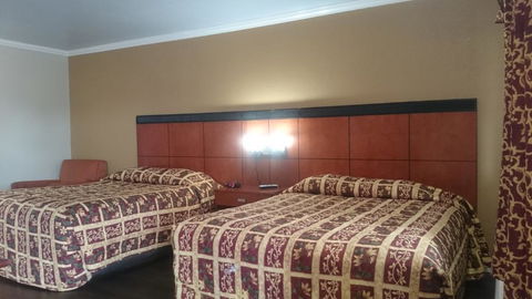 Monterey Fairgrounds Inn - LBG 2