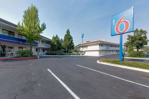Motel 6 Weed - Mount Shasta - LBG 0
