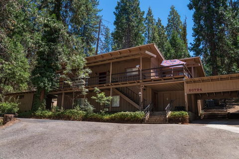 Mountain Memories Cabin - LBG 0