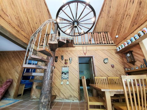 Mountain_Hideaway - LBG 2