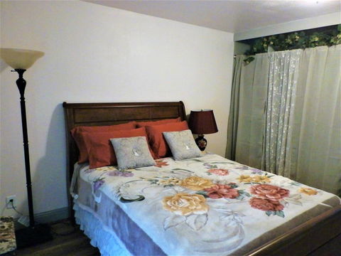 NEW CHARMING 2 BEDROOMS UNIT CLOSE TO EVERYTHING - LBG 3