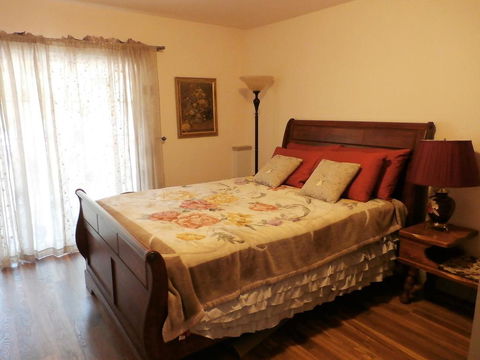 NEW CHARMING 2 BEDROOMS UNIT CLOSE TO EVERYTHING - LBG 1