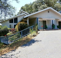 NEW CHARMING 2 BEDROOMS UNIT CLOSE TO EVERYTHING