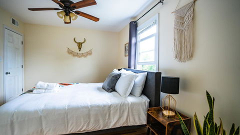 NEW! Quiet Family House Near The Casino - LBG 2