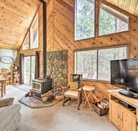 NEW-Arnold Family Cabin w/Rec Center Access Deck