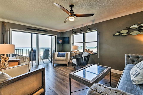 Oceanfront Daytona Beach Condo With View & Pool - LBG 0