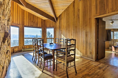 Panoramic Mountain-View Home With Hot Tub&Deck! - LBG 2