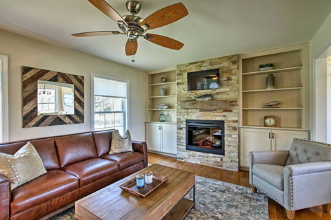 Pawcatuck Riverfront Home With Yard - Mins To Beach! - LBG 3