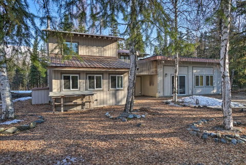 Peaceful Mountain-View Home - Walk To Kenai Lake! - LBG 1