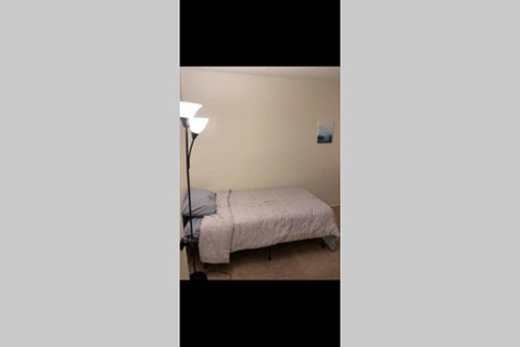 Private Bedroom In Apartment - LBG 1