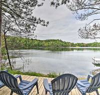 Quiet Retreat on Lake with Kayaks Boats Bikes