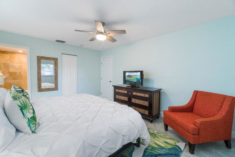 Remodeled! 5min To BEACH Airport & Downtown FTL - LBG 2