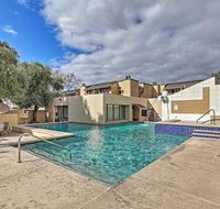 Resort Retreat w/ Kitchen Smart TVs Patio