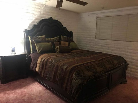 Room With Pool/Play Room - LBG 0