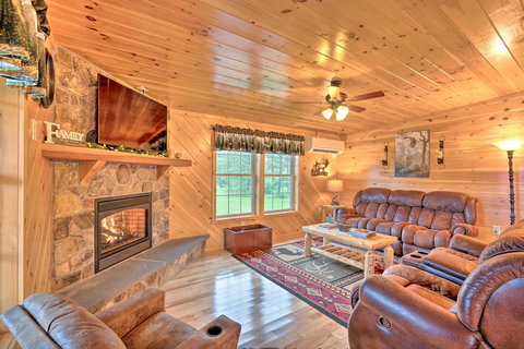 Rustic Benezette Cabin With Porch, Hot Tub & Fire Pit - LBG 3