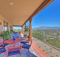 Scenic Luxury Villa with Spa in Downtown Tucson