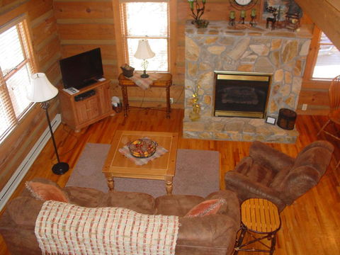 Stones Throw Cabin - LBG 0