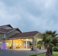 Super 8 by Wyndham Fortuna