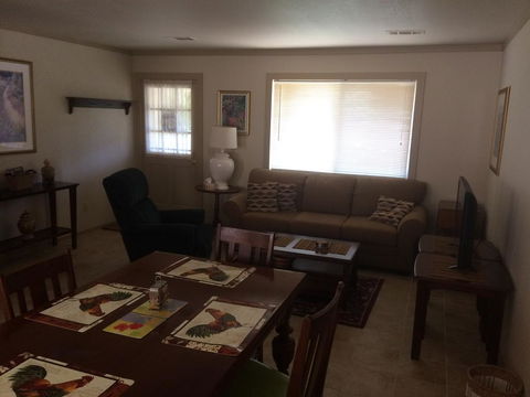 The Farmhouse - 1 Bedroom Wine Country Rental - LBG 3