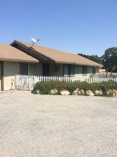 The Farmhouse - 1 Bedroom Wine Country Rental - LBG 0