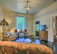 Updated Boerne Cottage - Sip Explore  Relax