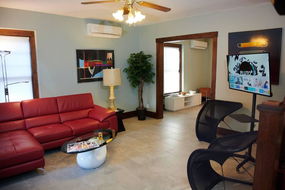 Book Findlay Accommodation Vacations LBG LBG