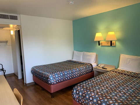 Vagabond Inn Sylmar - LBG 1