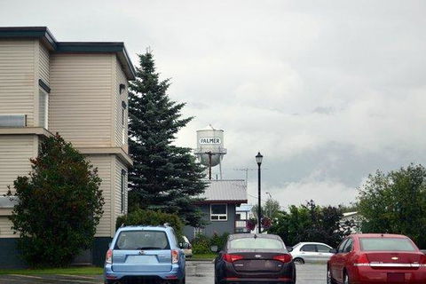 Valley Hotel & 24/7 Open Cafe - LBG 2
