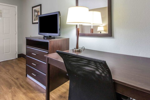 Quality Inn Downtown Historic District - LBG 2