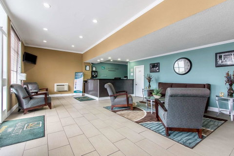 Quality Inn Downtown Historic District - LBG 28