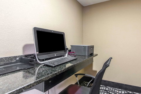 Quality Inn Downtown Historic District - LBG 22