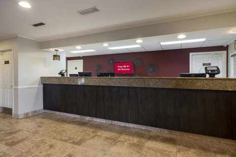 Red Roof Inn & Suites Dothan - LBG 34