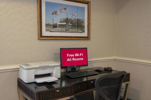 Red Roof Inn & Suites Dothan - LBG 16