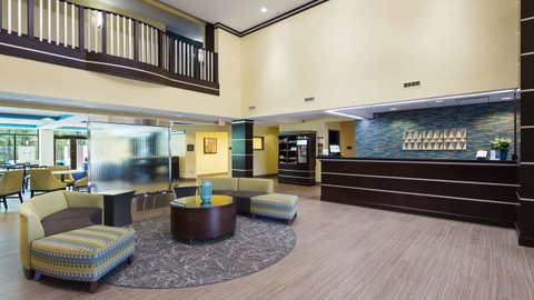 Best Western Plus Birmingham Inn & Suites - LBG 4