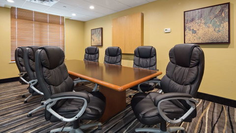 Best Western Plus Birmingham Inn & Suites - LBG 13