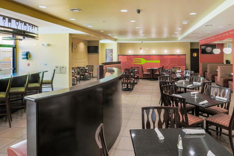 Holiday Inn Mobile Airport - LBG 36