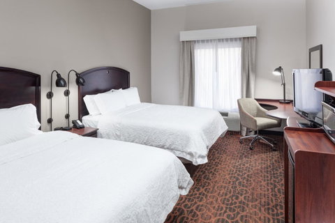 Hampton Inn & Suites Dothan - LBG 4